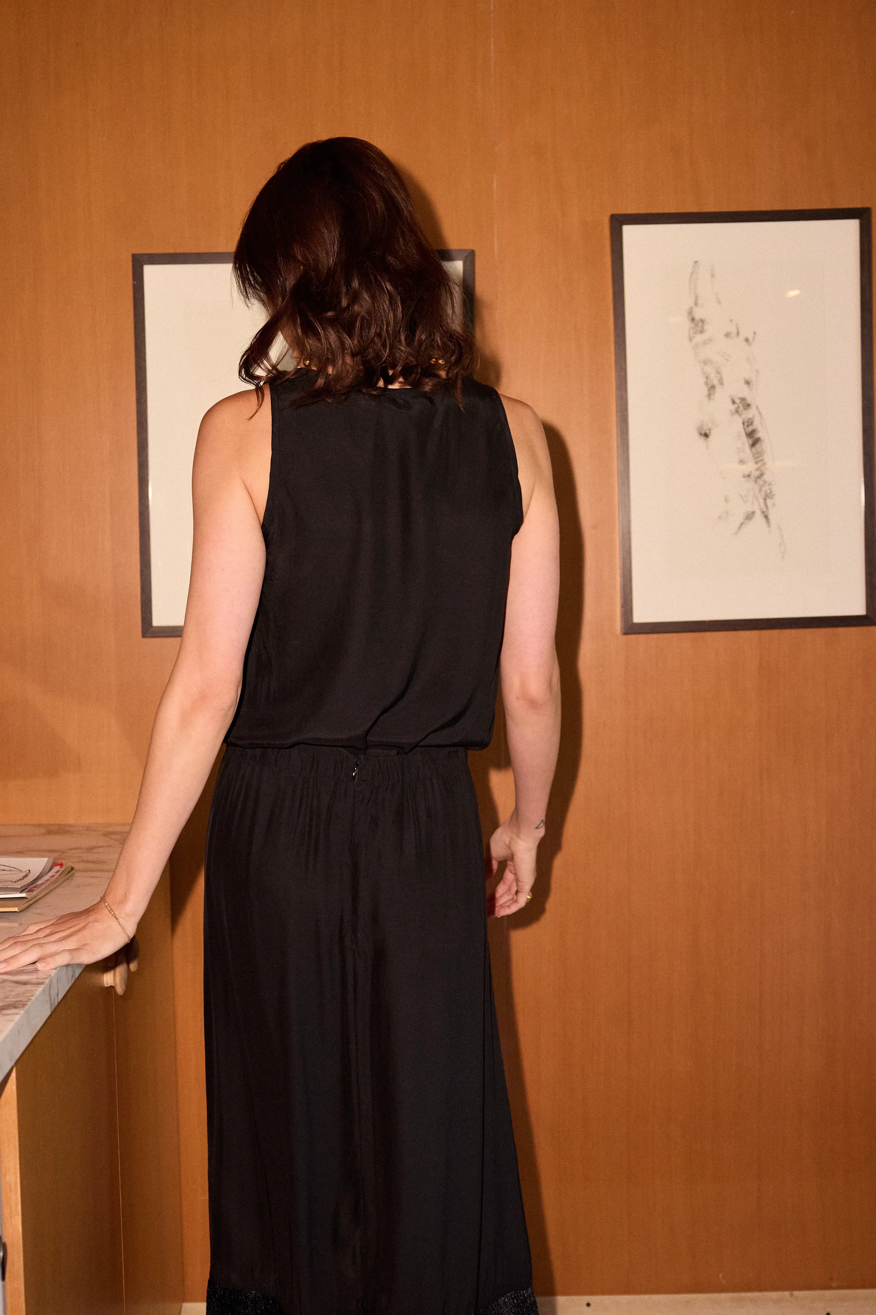 BLACK SILK