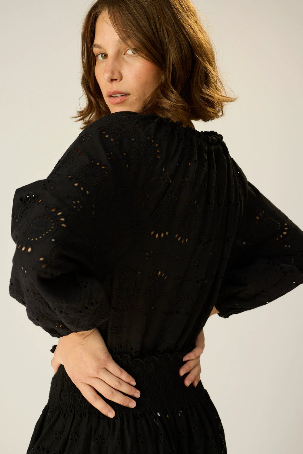 MEDALLION EMBROIDERY BLACK