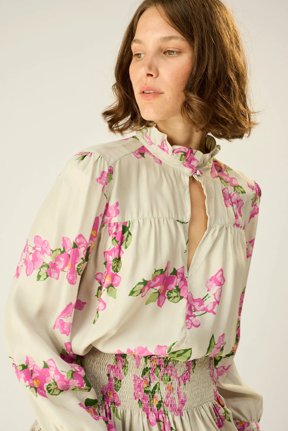 BOUGAINVILLEA MOTHER OF PEARL