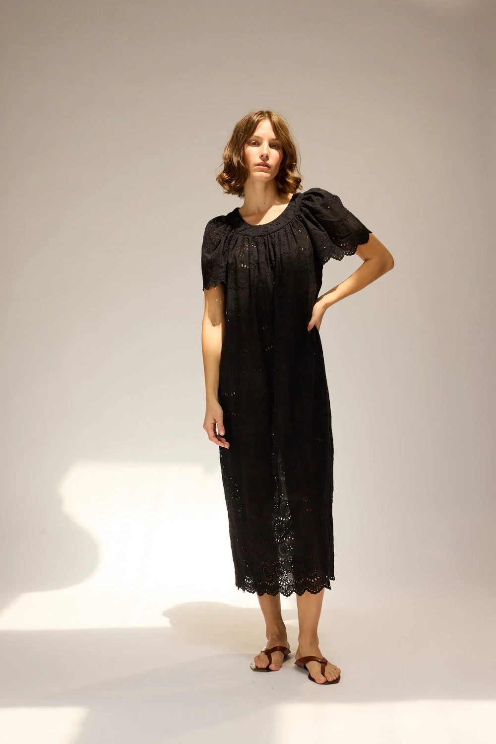 MEDALLION EMBROIDERY BLACK