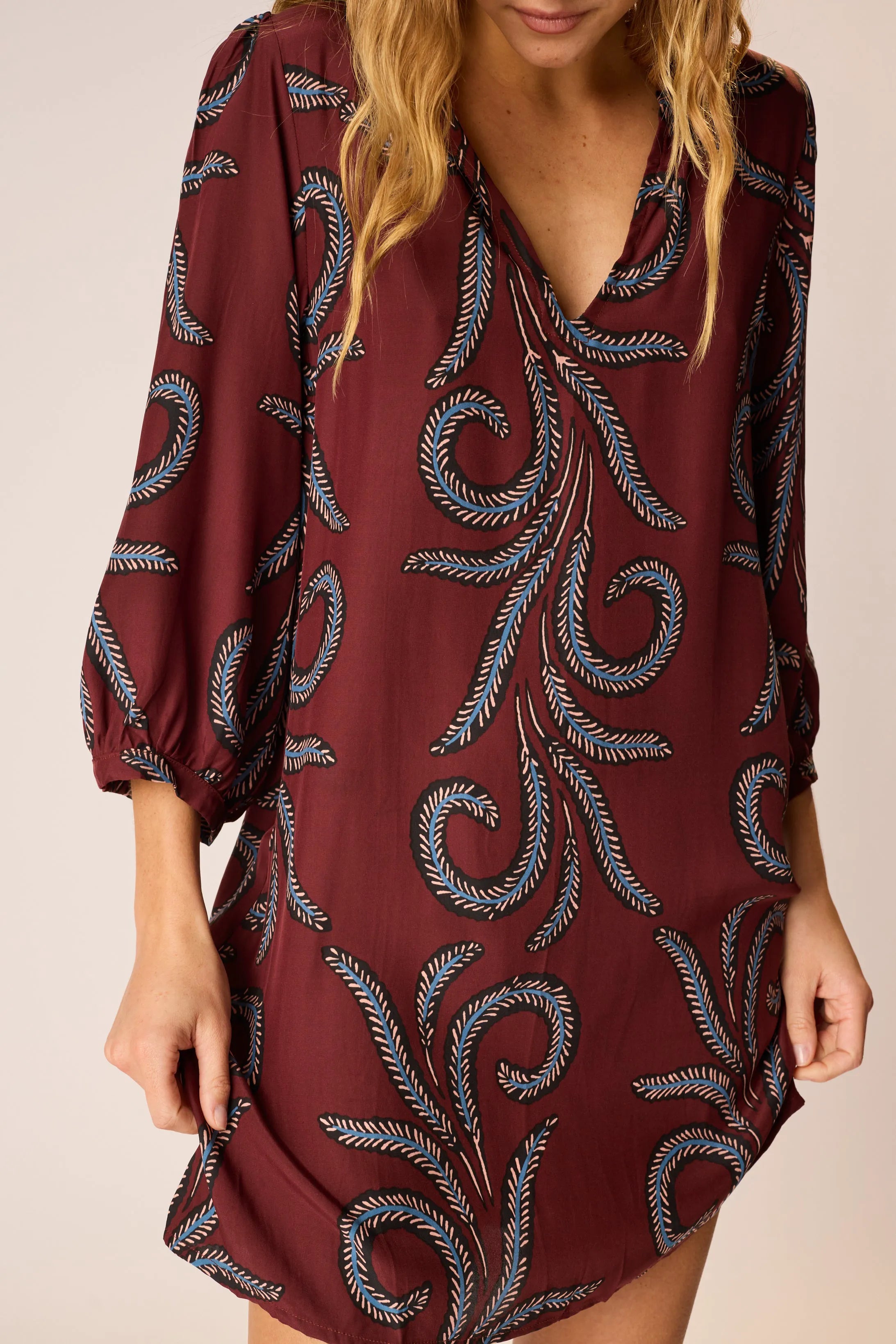FEATHER BORDEAUX