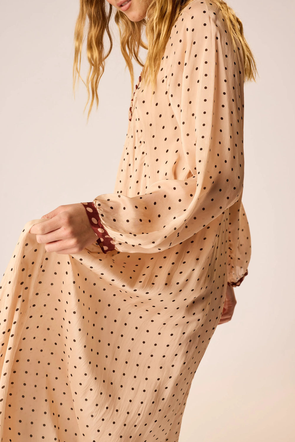 POLKA DOT CREMA
