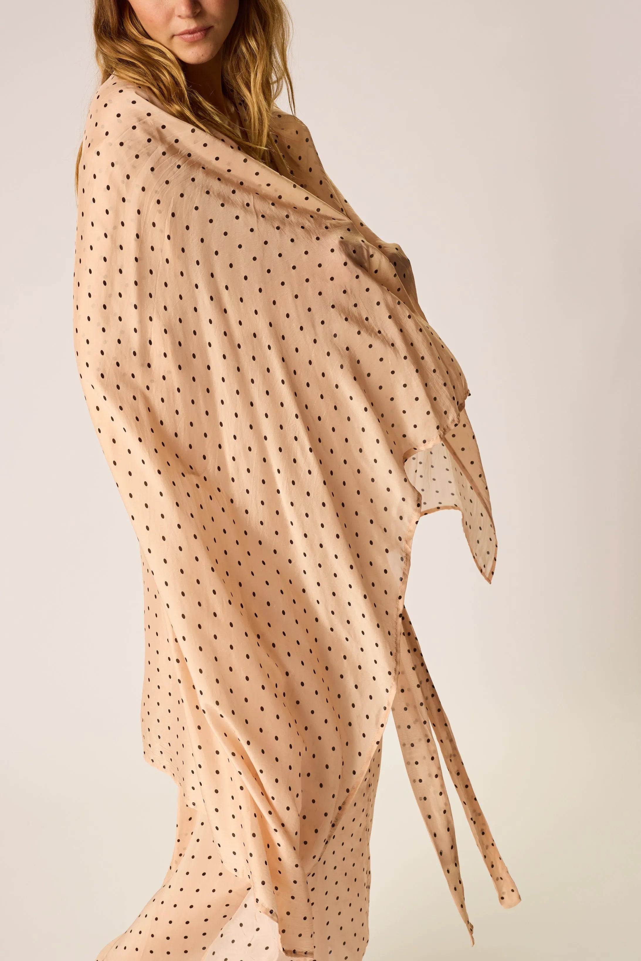 POLKA DOT CREMA