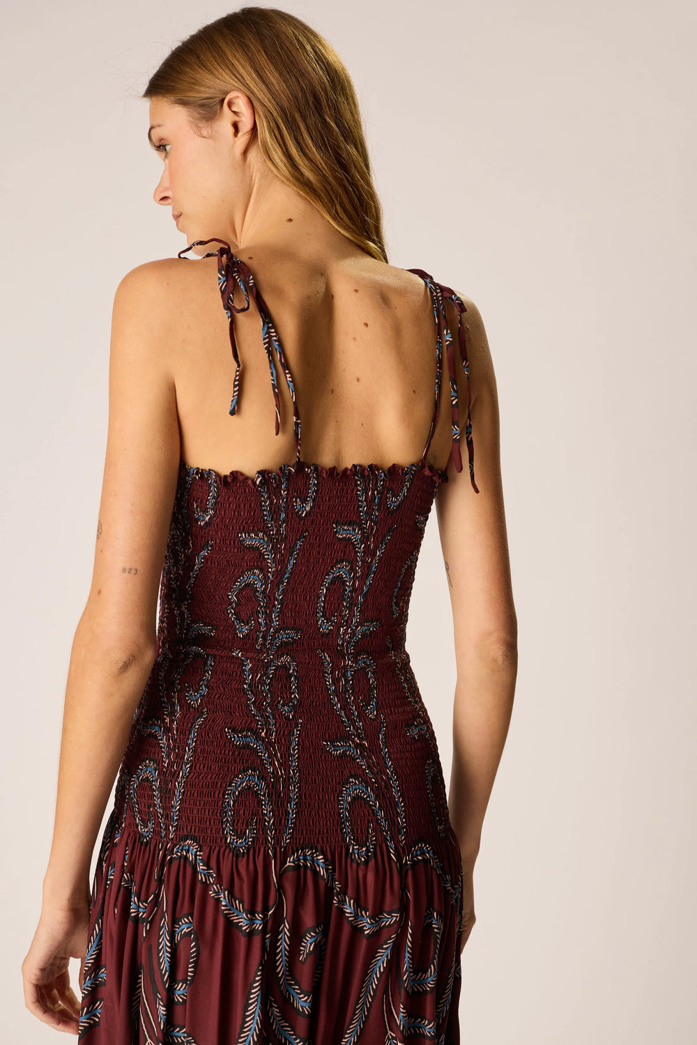 FEATHER BORDEAUX