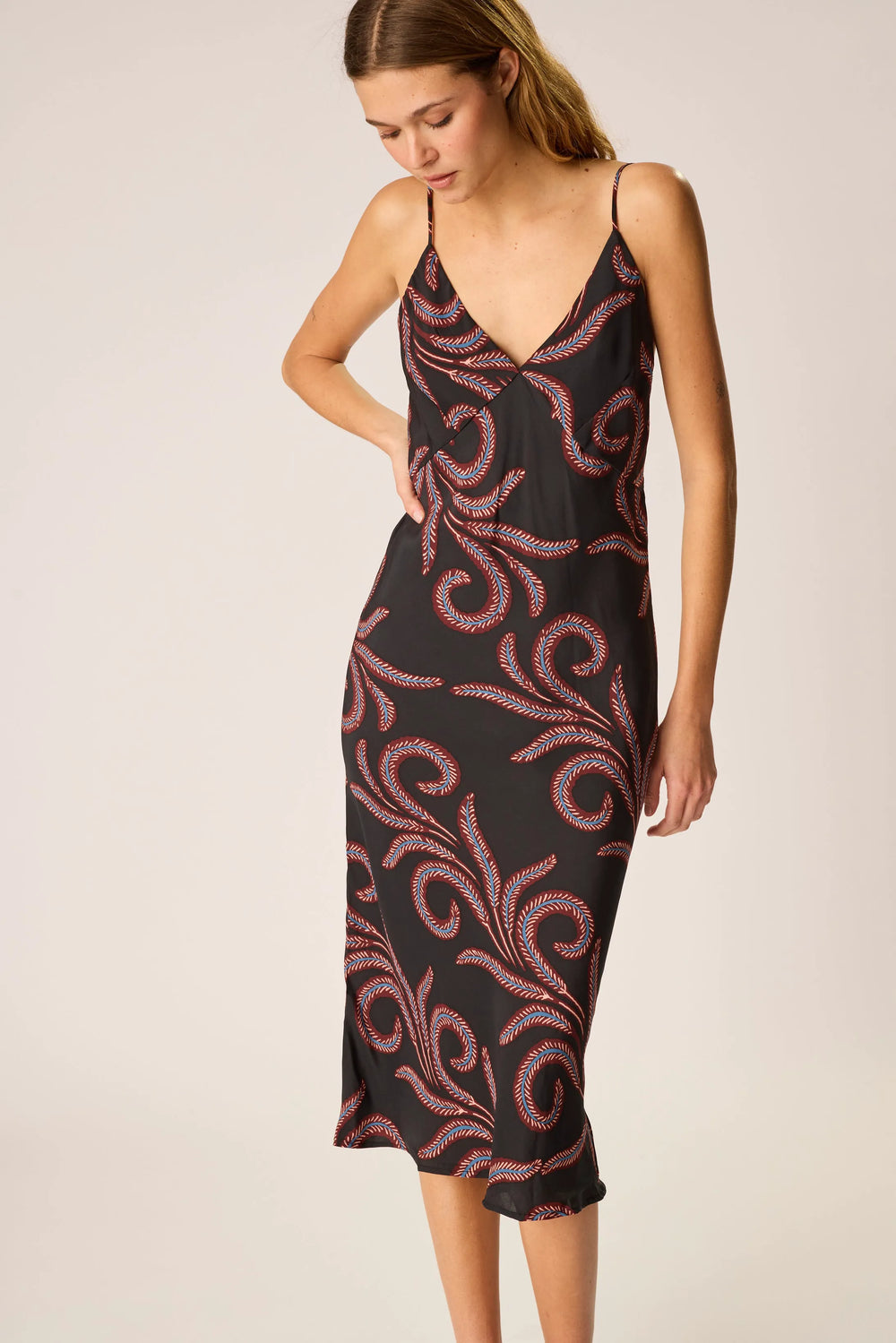 FEATHER BLACK