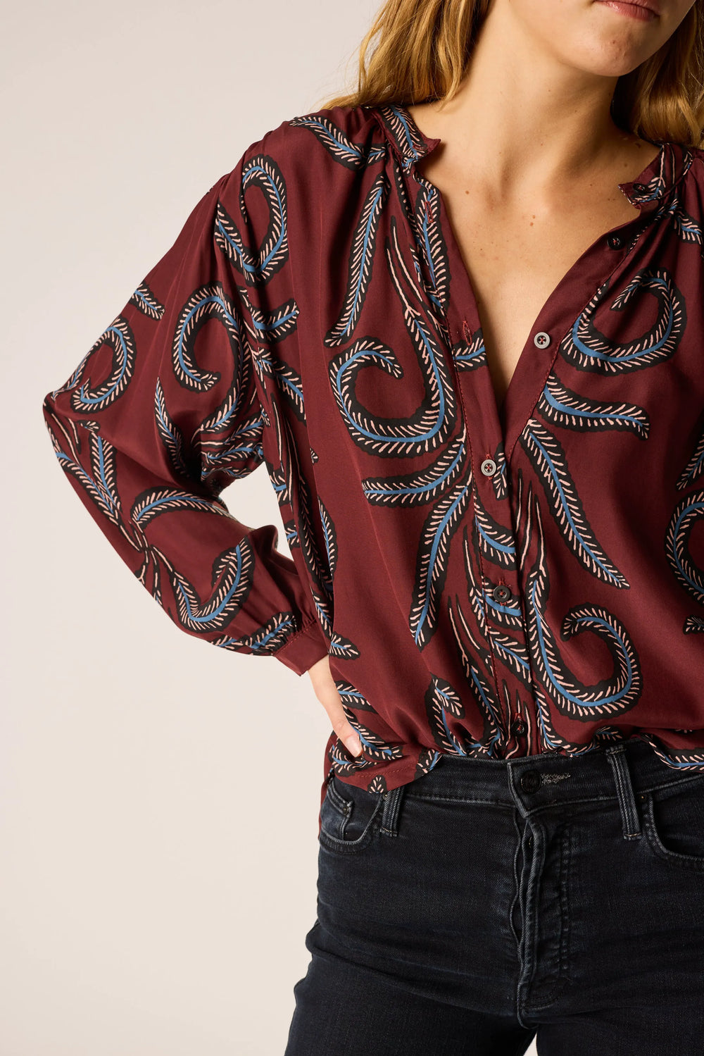 FEATHER BORDEAUX