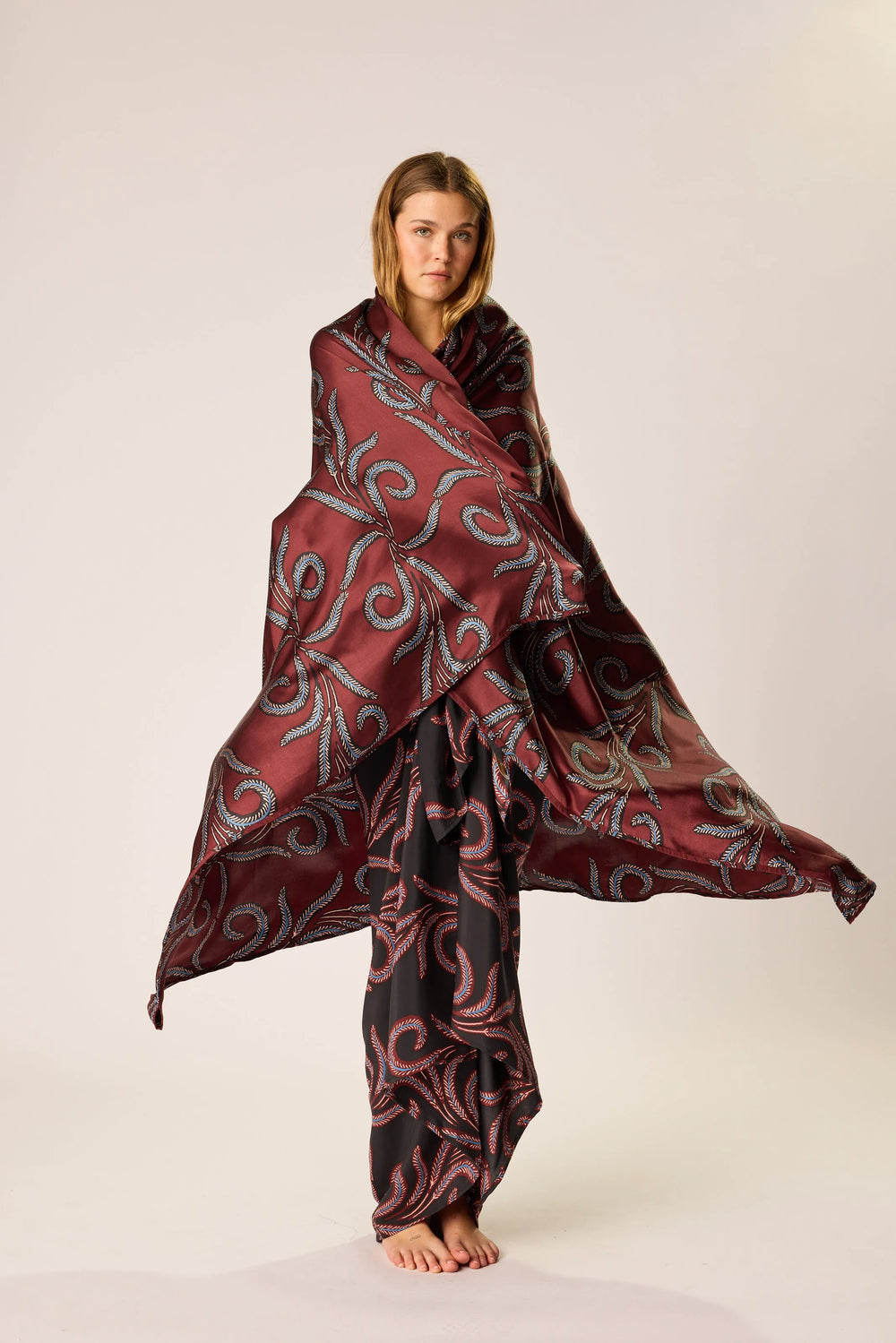FEATHER BORDEAUX