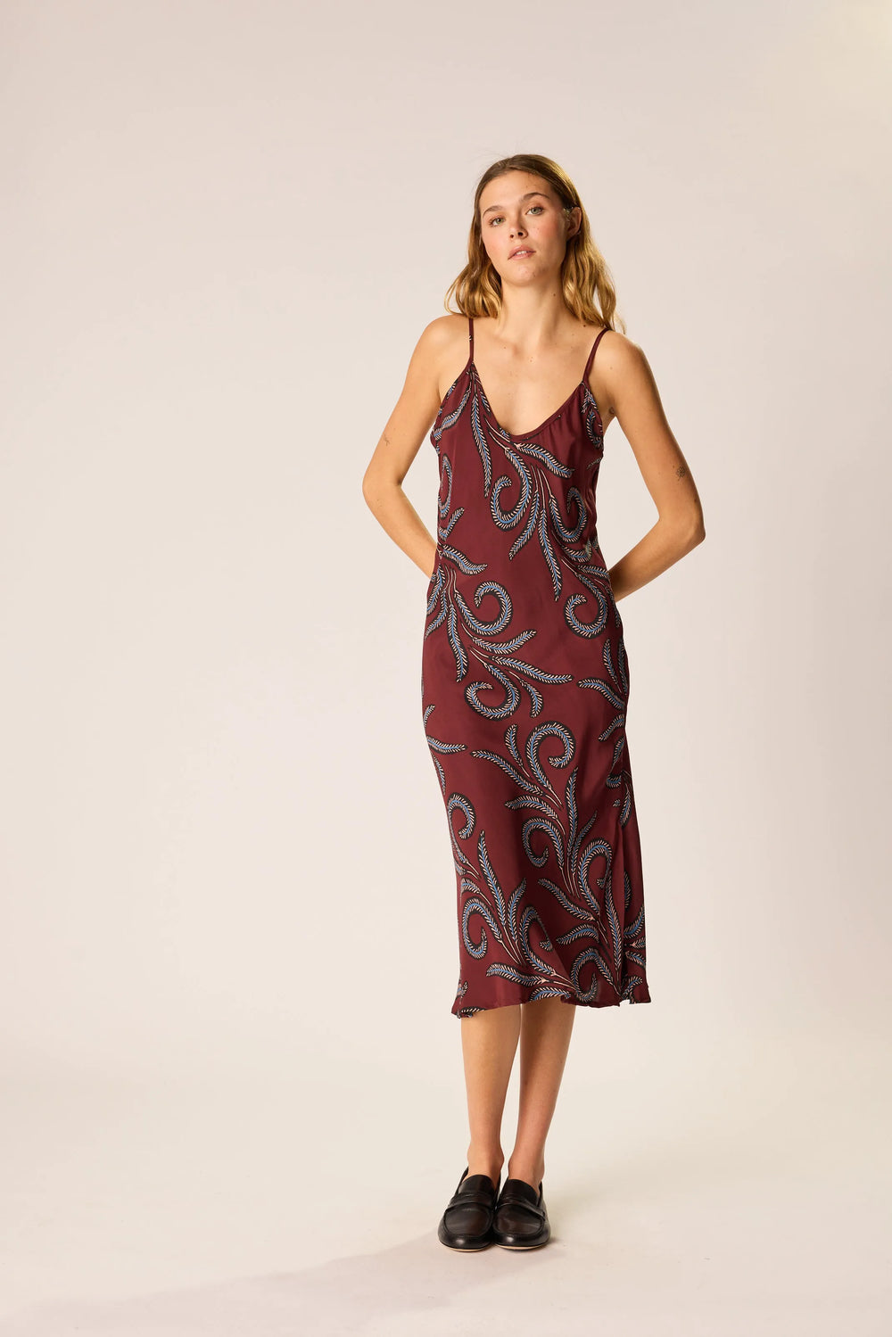 FEATHER BORDEAUX
