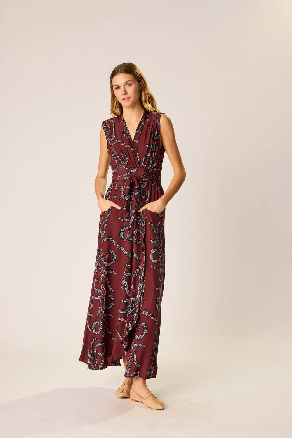 FEATHER BORDEAUX