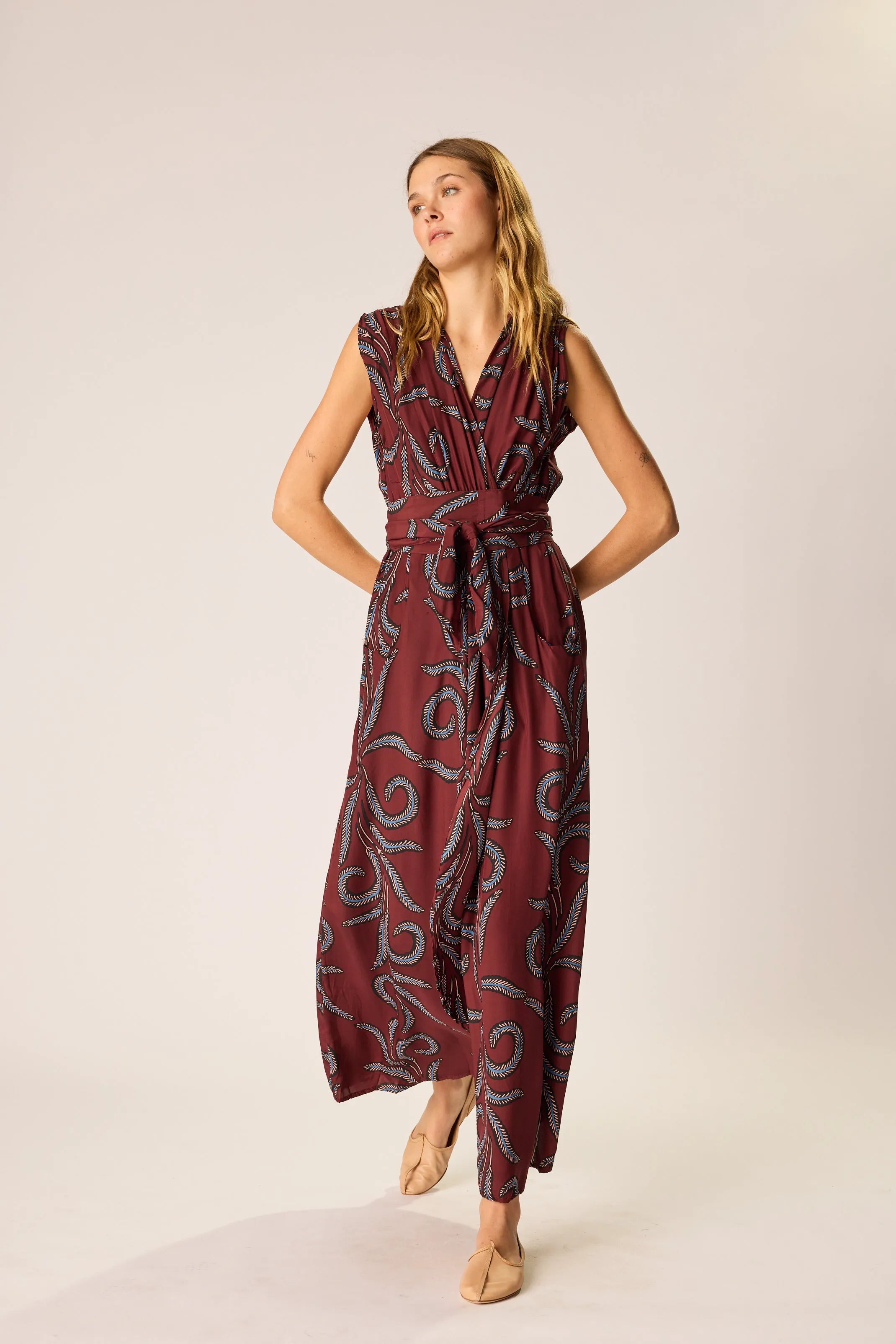 FEATHER BORDEAUX