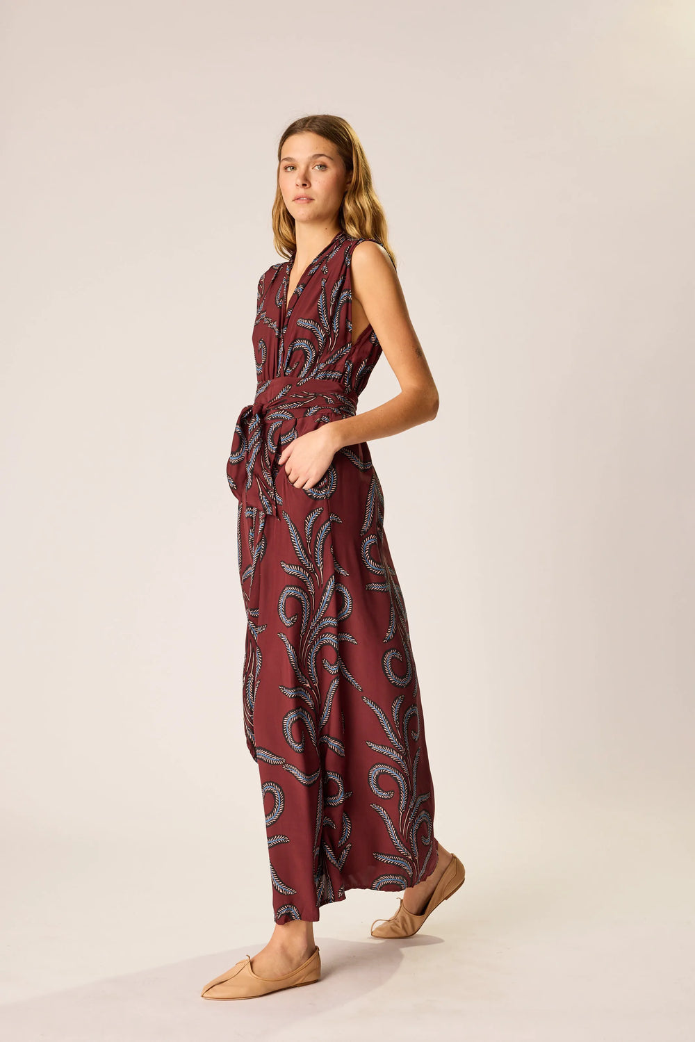 FEATHER BORDEAUX