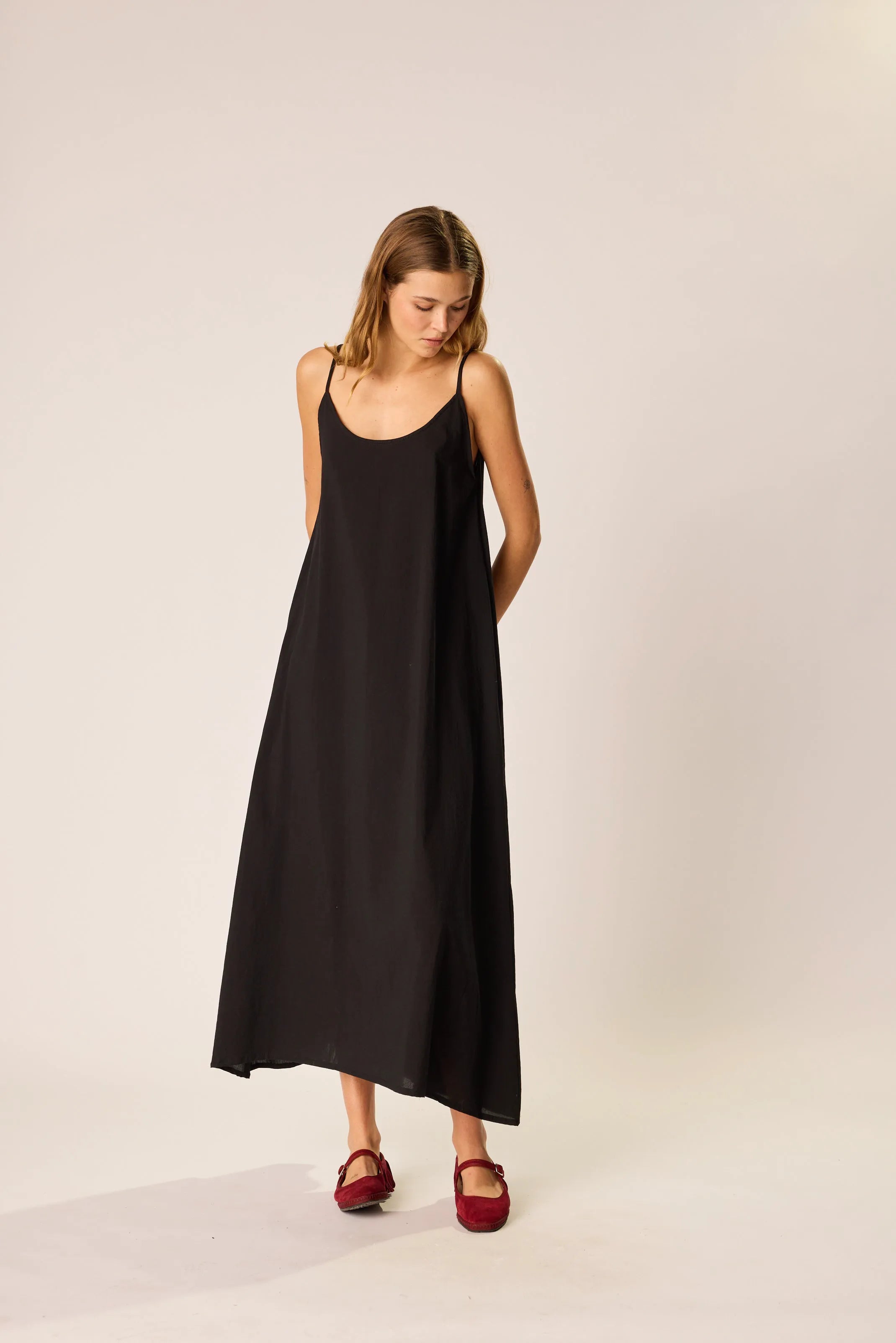 BLACK FLAT COTTON