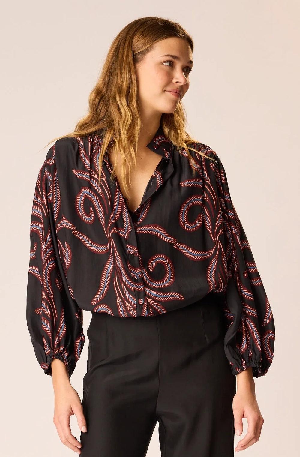 FEATHER BLACK