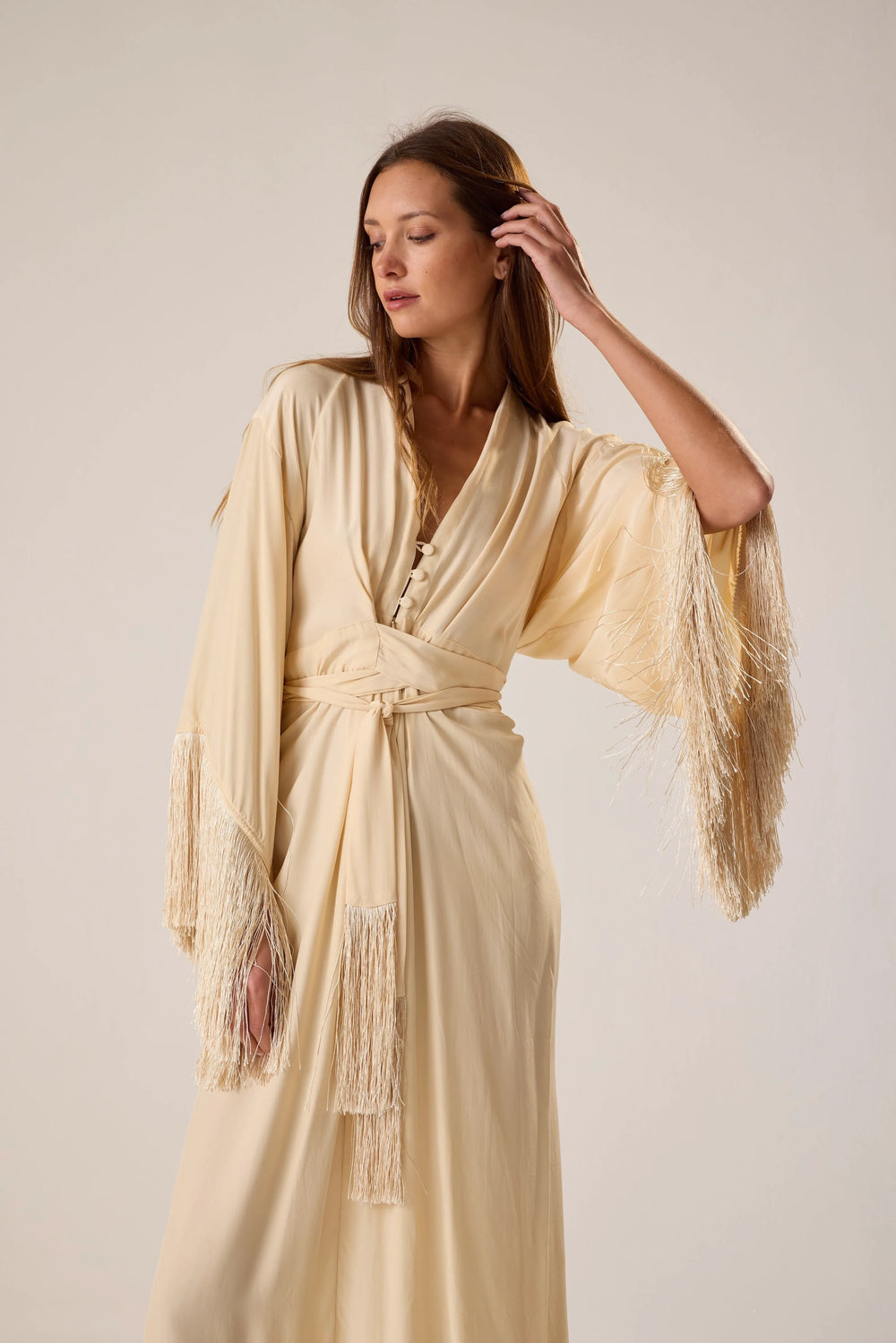 CREAM SILK FRINGE