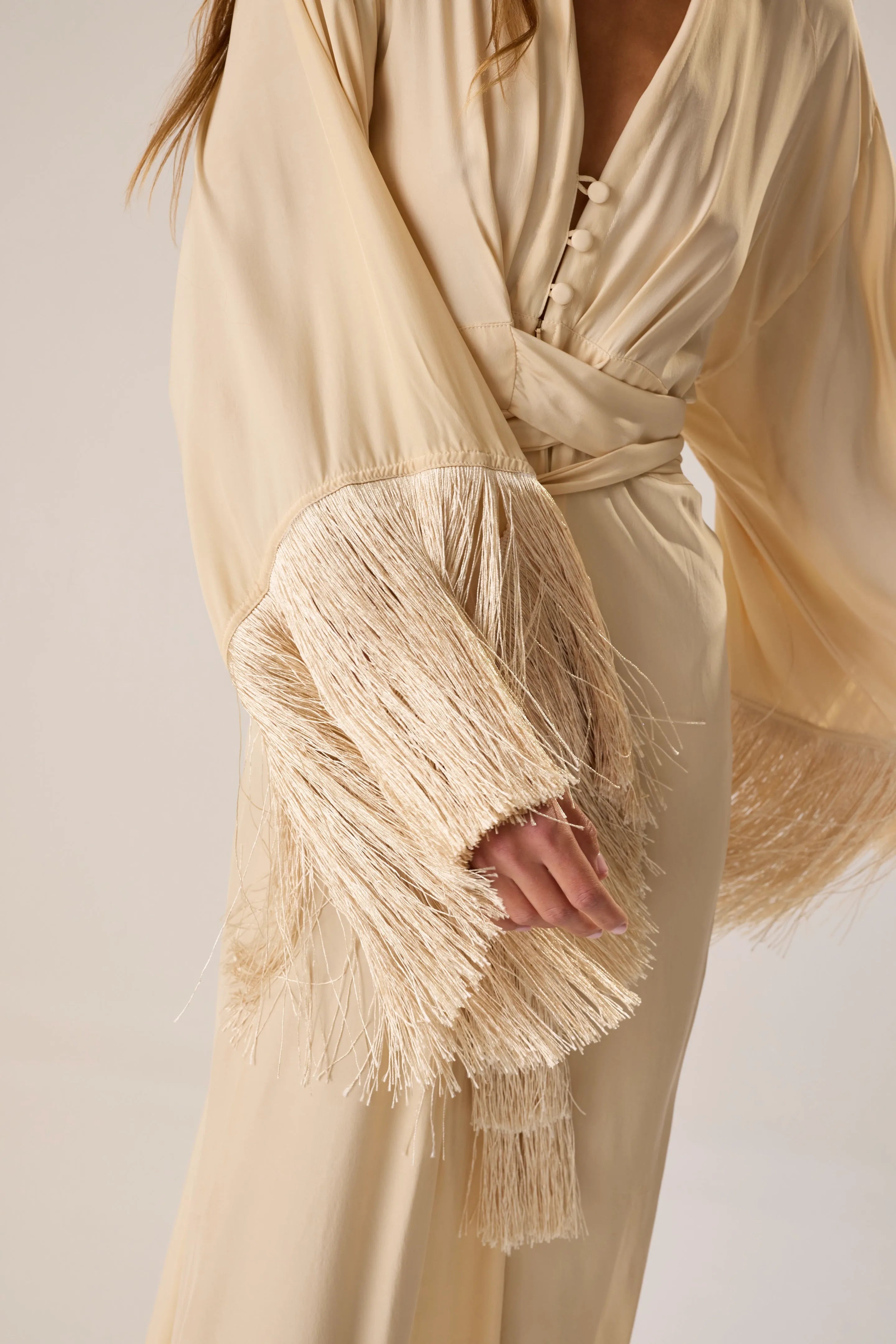 CREAM SILK FRINGE