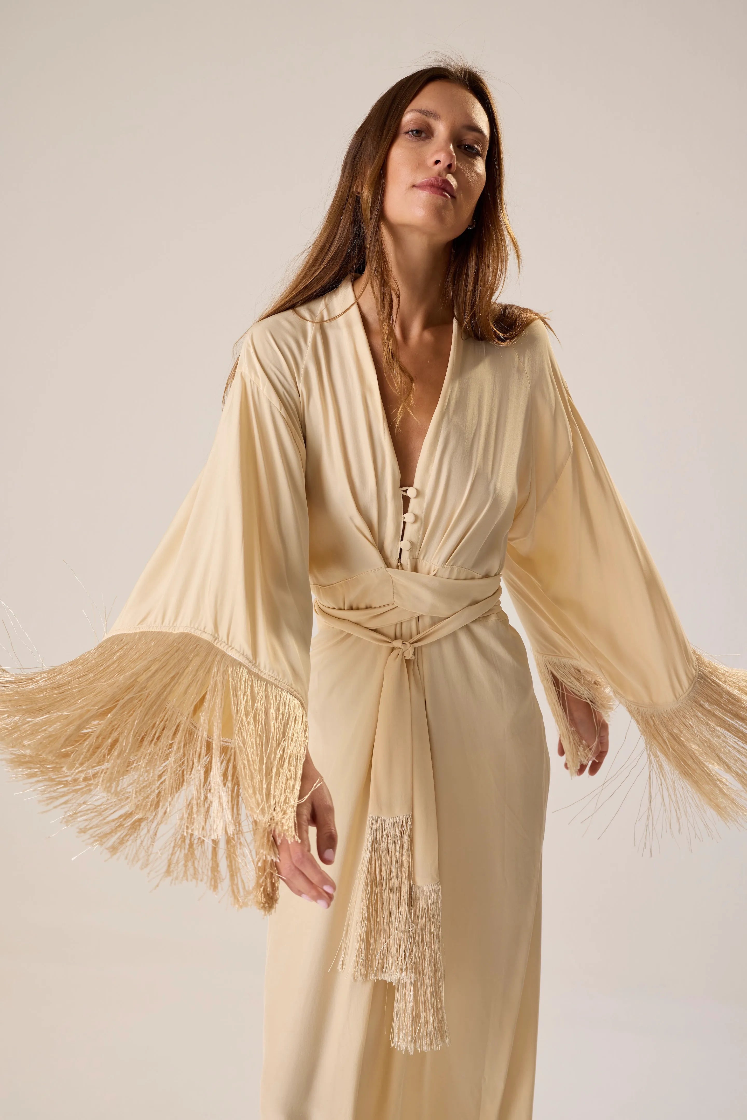 CREAM SILK FRINGE