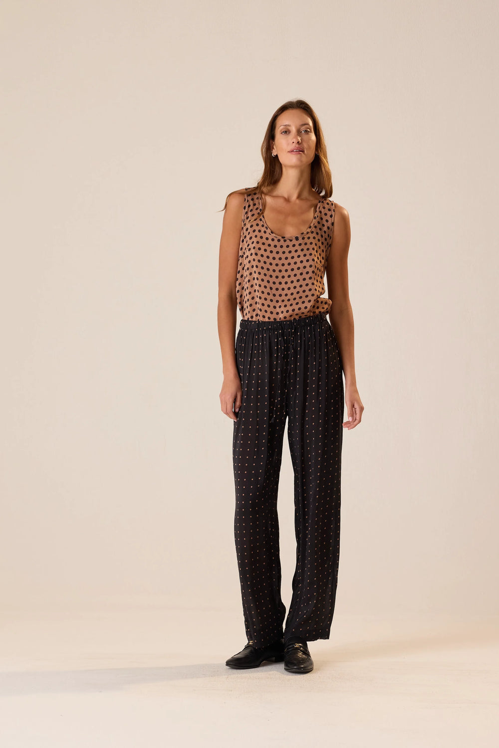 GRANDE POLKA DOT BLACK & TAN