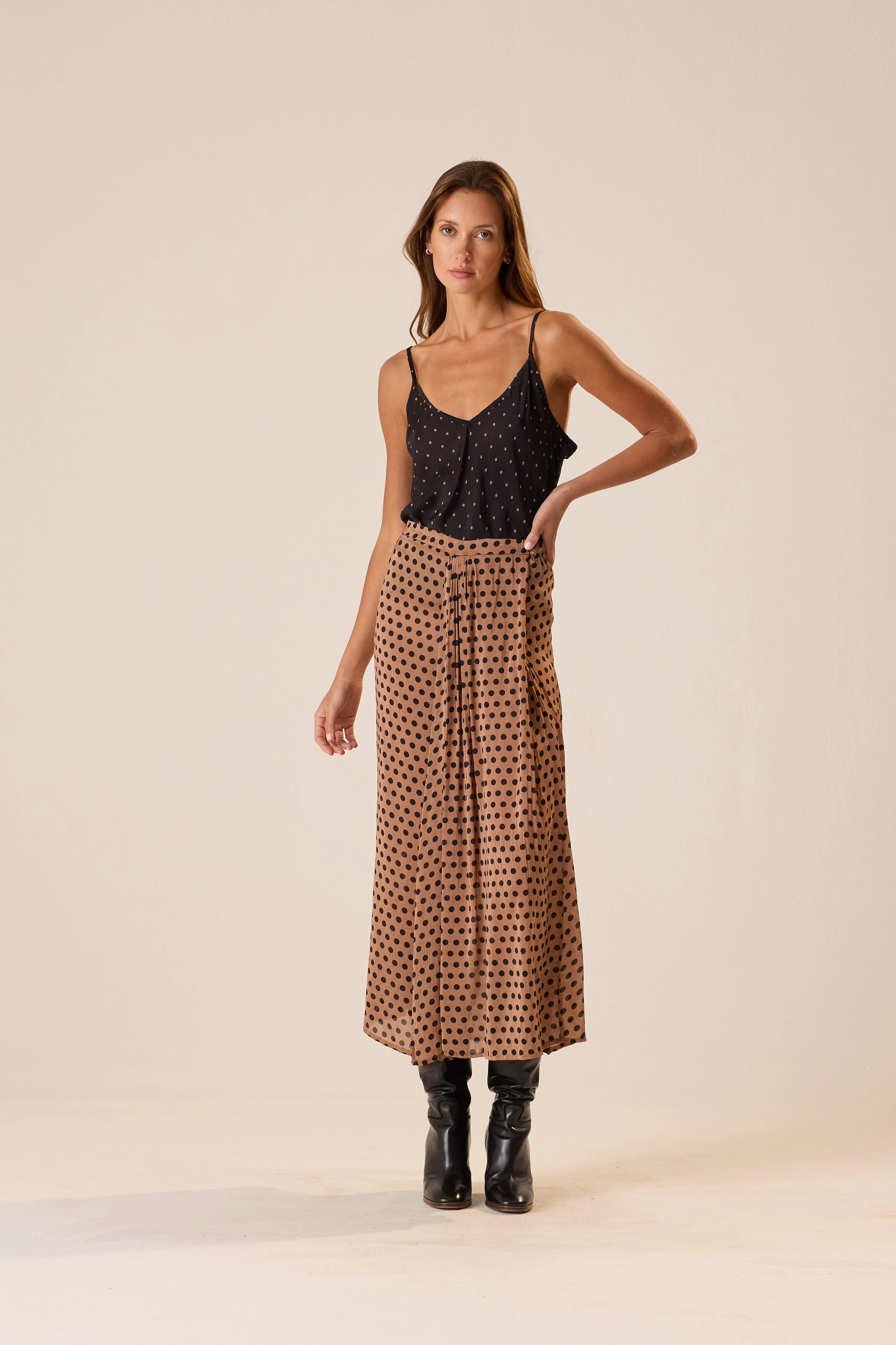 GRANDE POLKA DOT BLACK & TAN