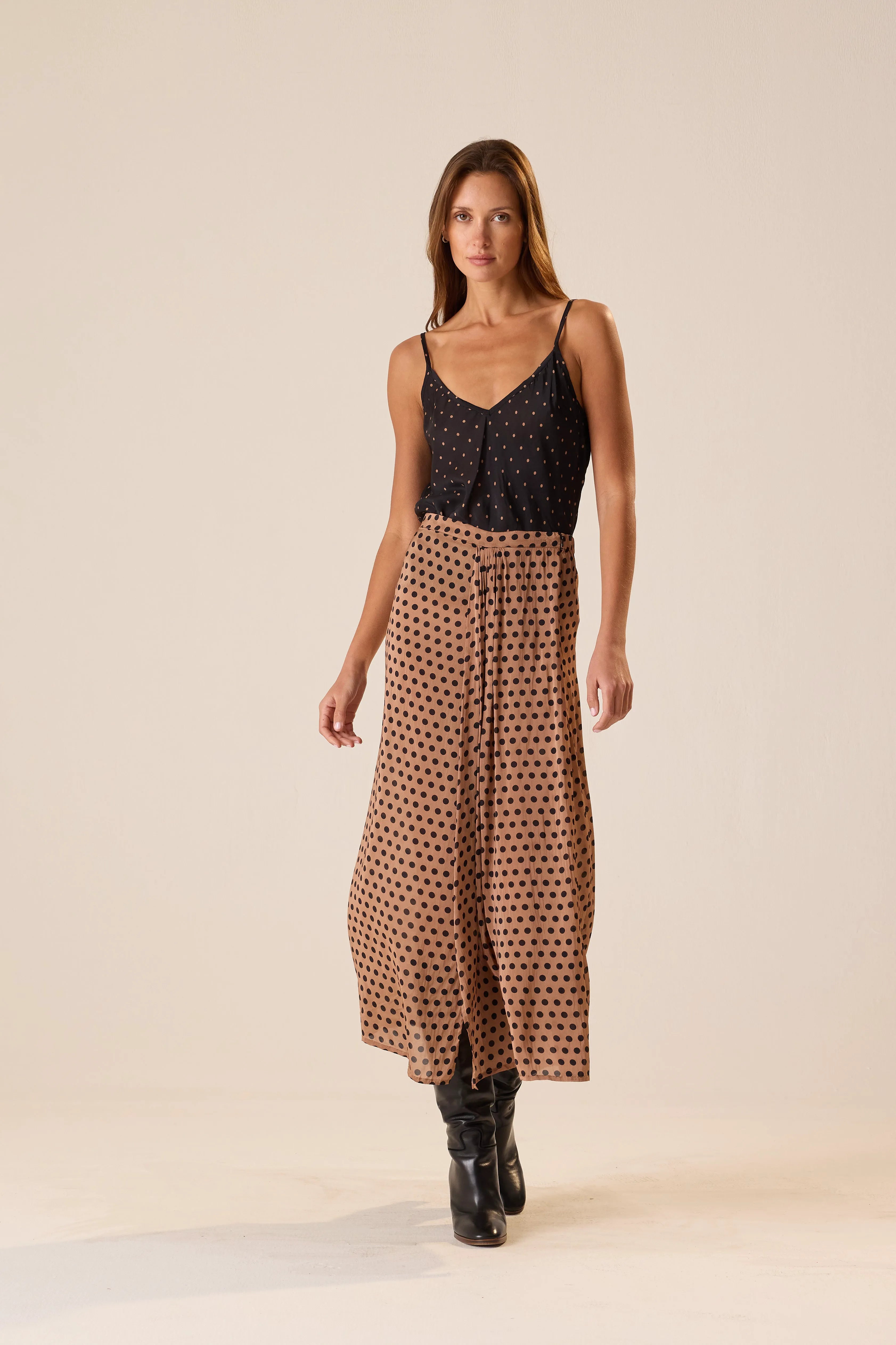 GRANDE POLKA DOT BLACK & TAN