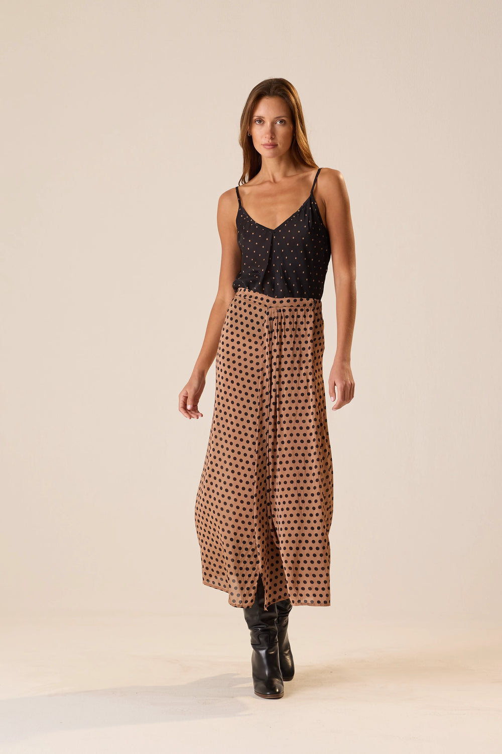 GRANDE POLKA DOT BLACK & TAN