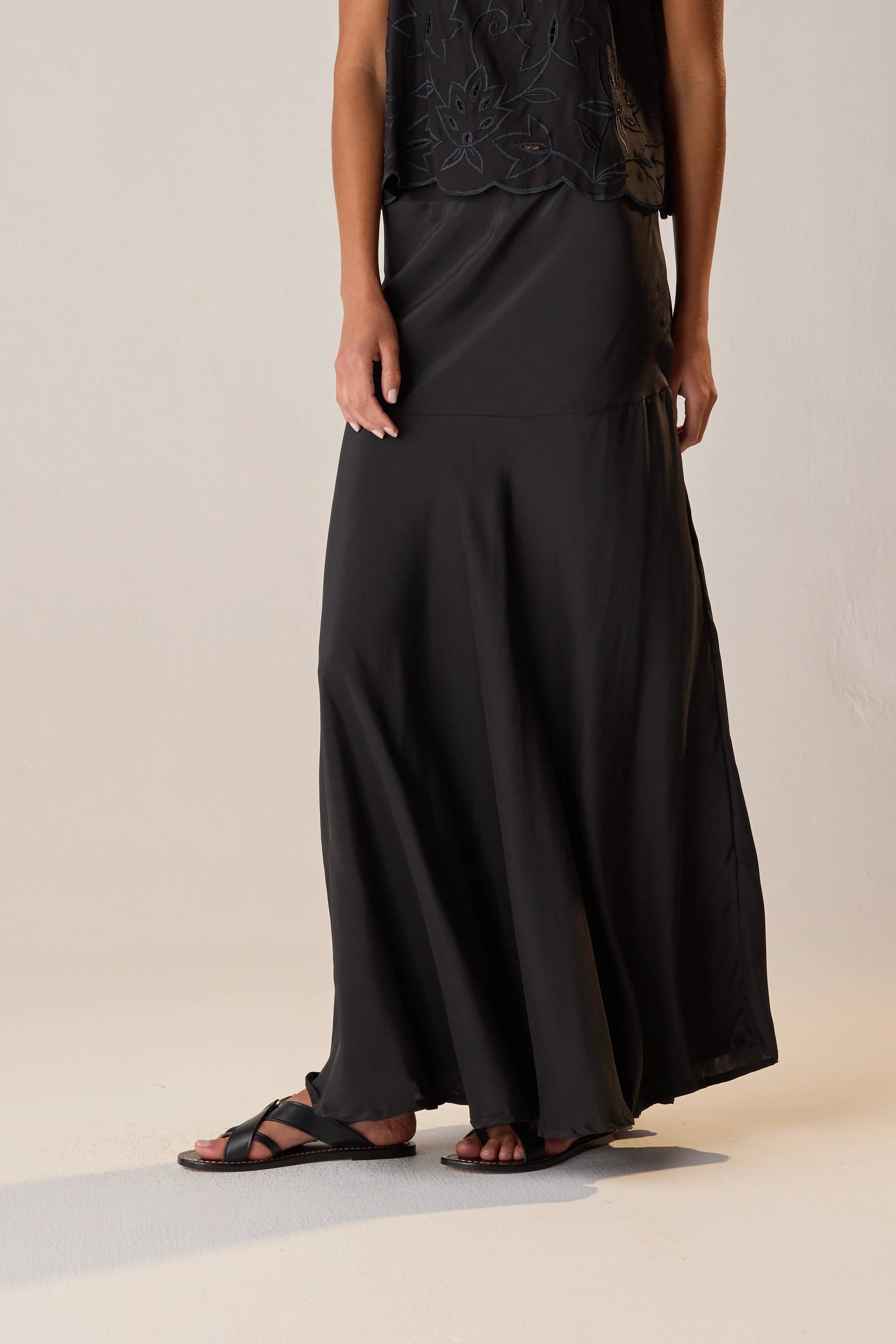 BLACK SILK