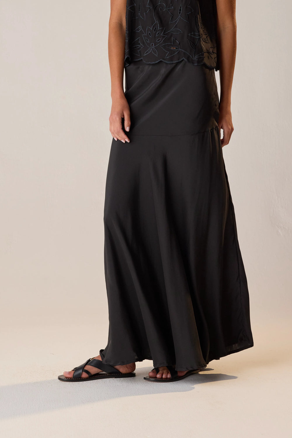 BLACK SILK