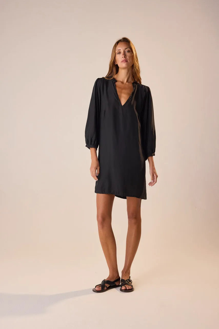BLACK SILK