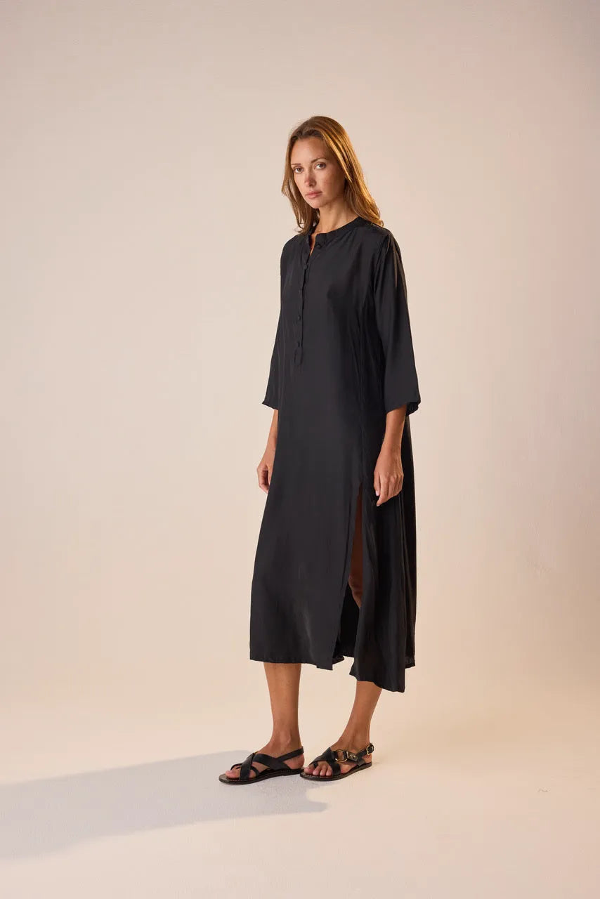 BLACK SILK