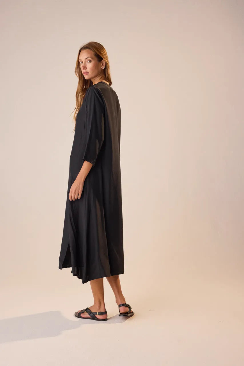 BLACK SILK