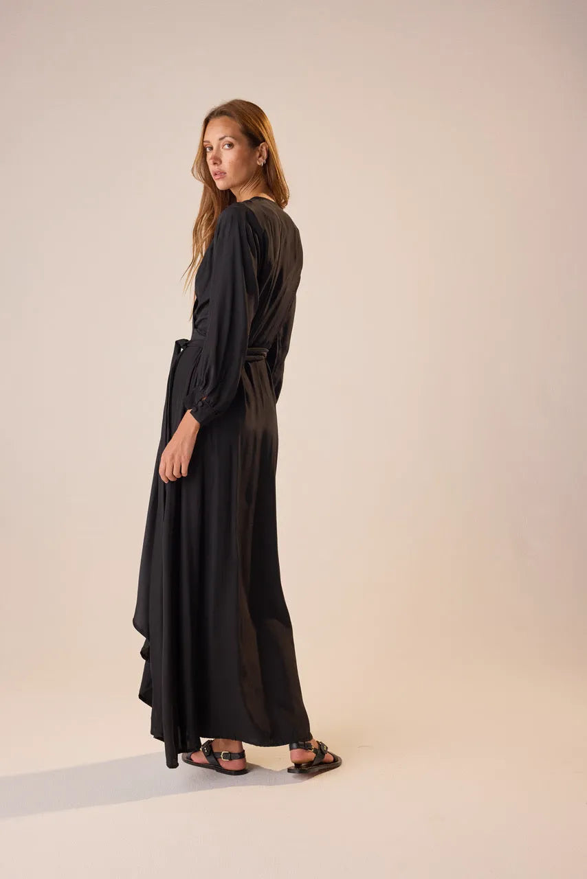 BLACK SILK