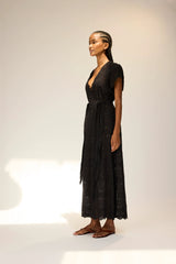 MEDALLION EMBROIDERY BLACK