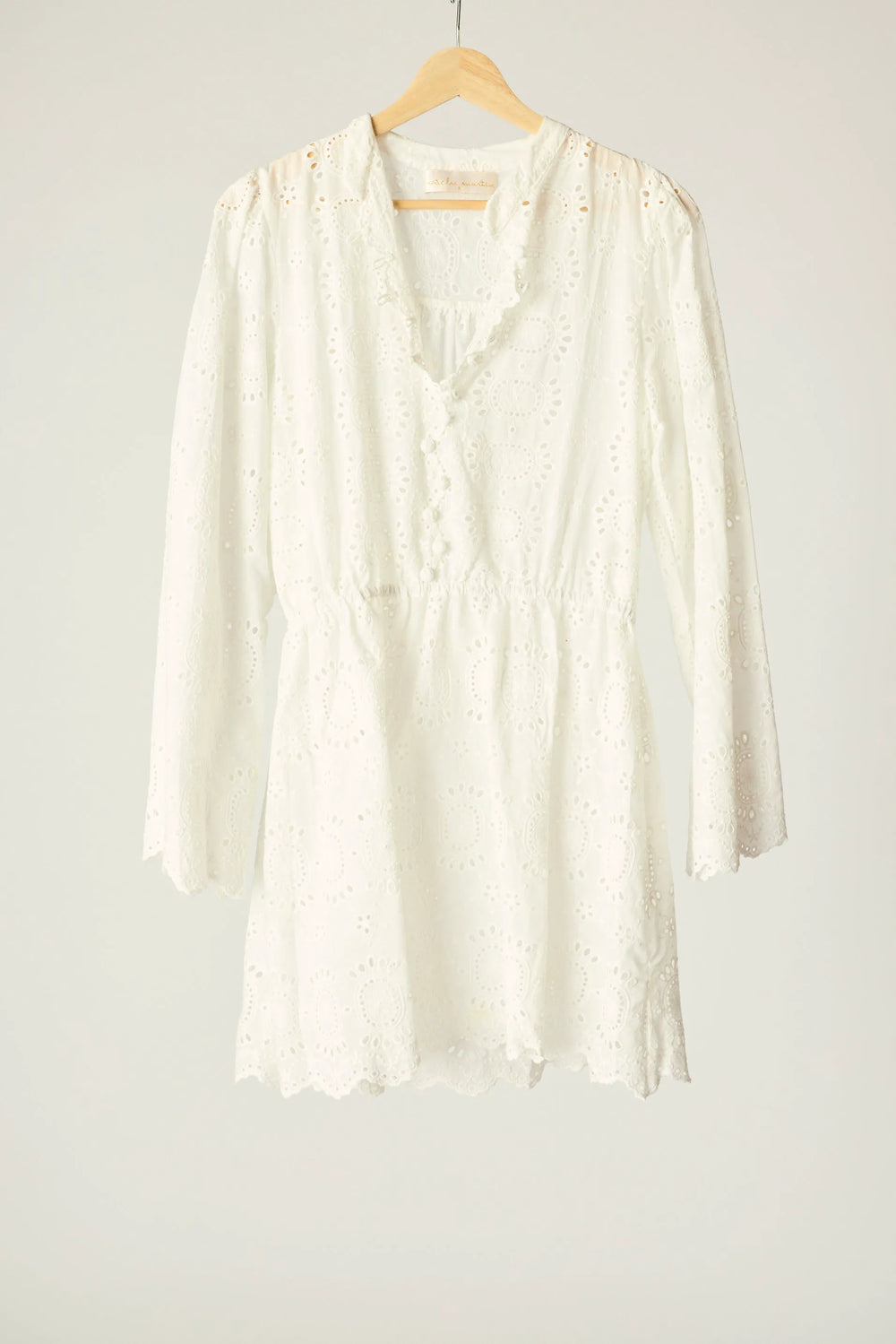 MEDALLION EMBROIDERY BLACK