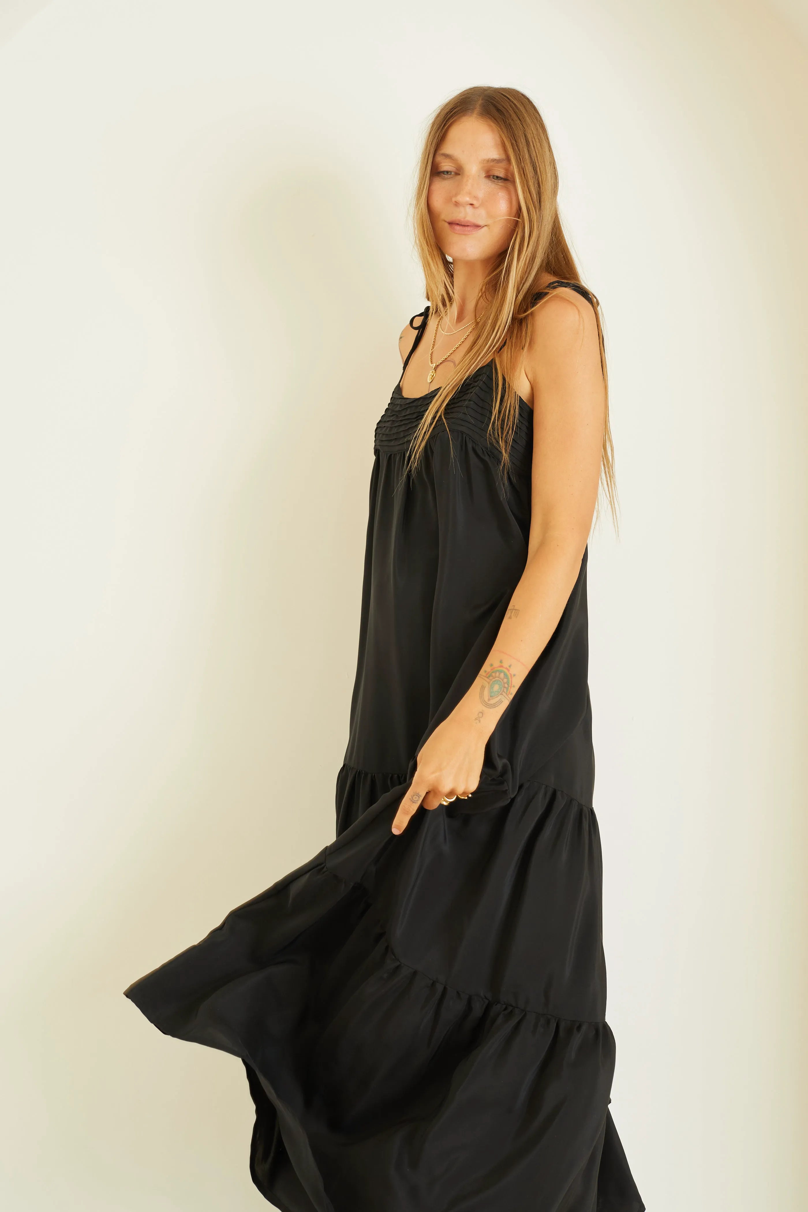 BLACK SILK