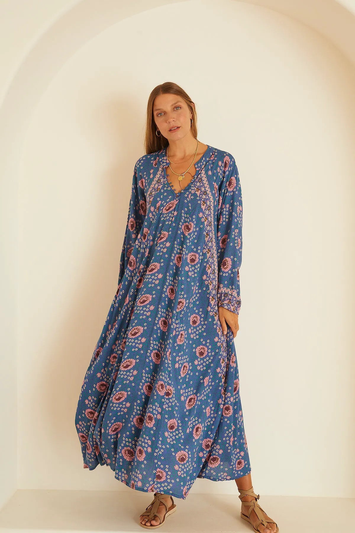 VINTAGE FLOWERS AZURE