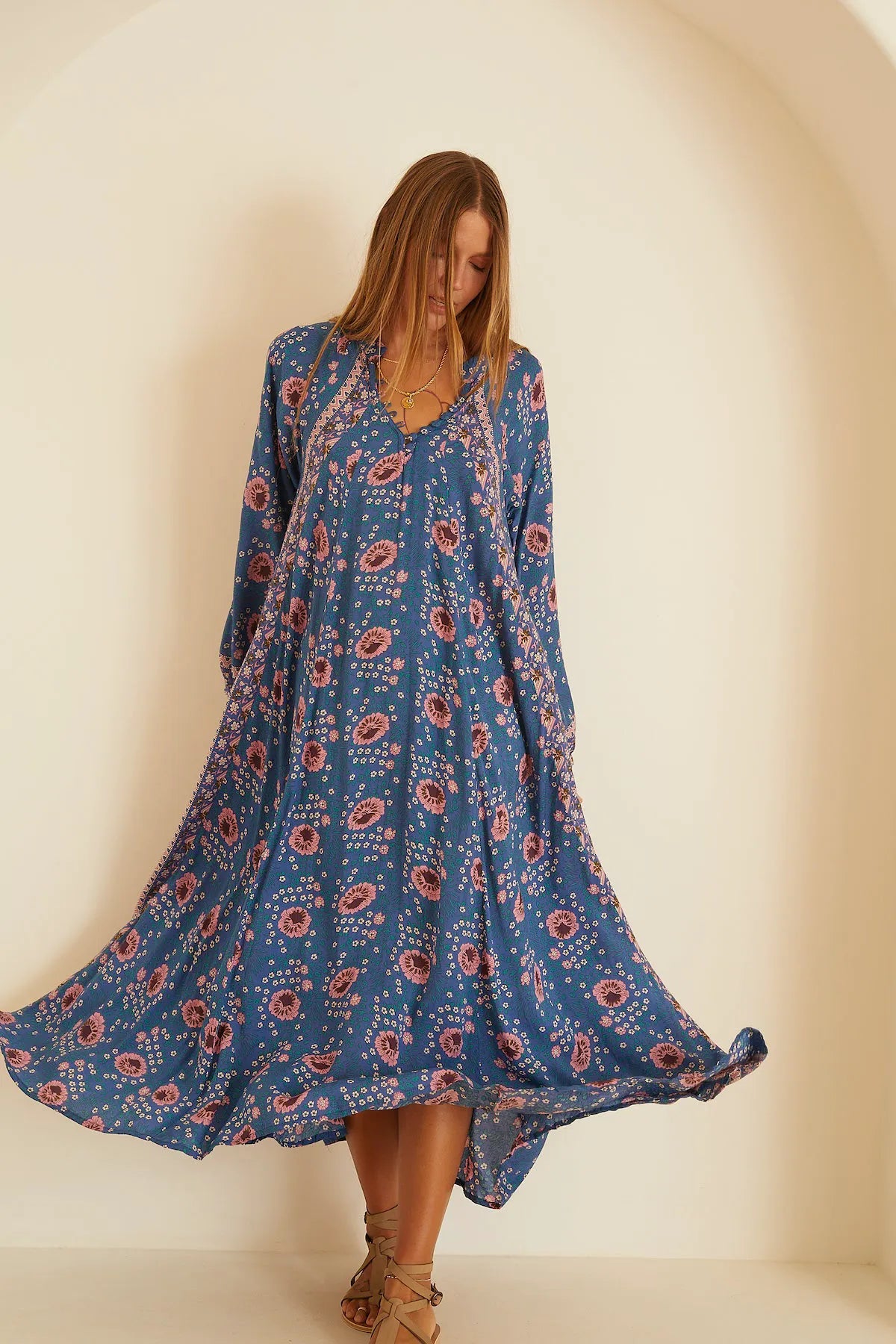 VINTAGE FLOWERS AZURE