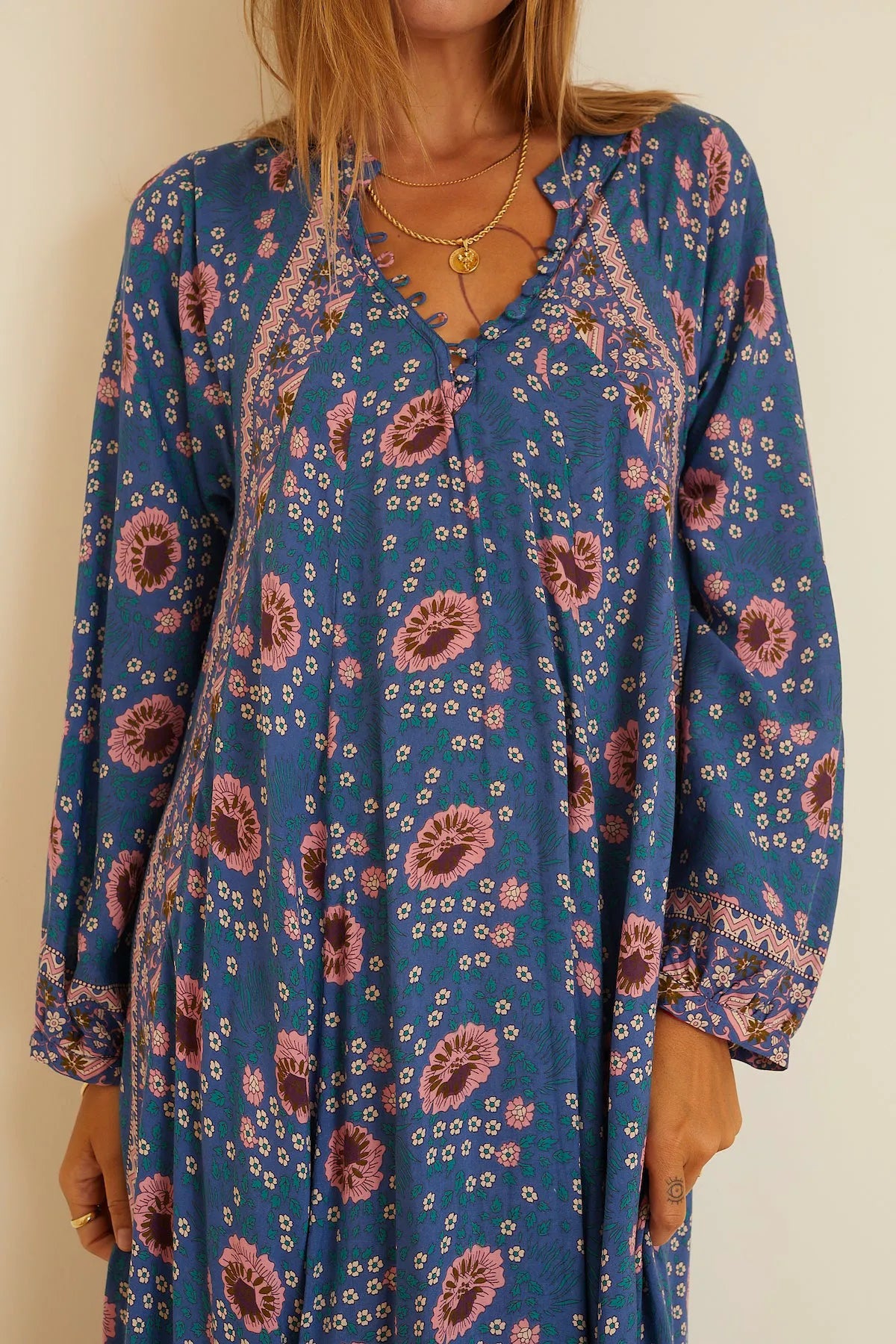 VINTAGE FLOWERS AZURE