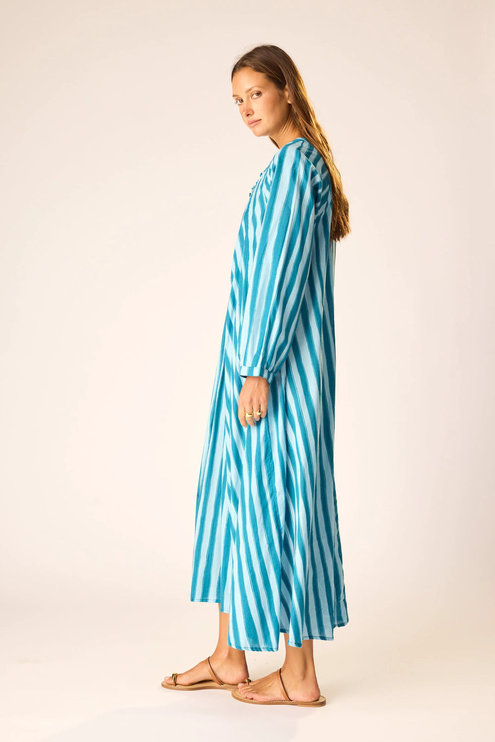 BATIK STRIPE POOL