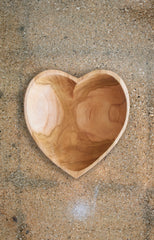 LARGE HEART BOWL